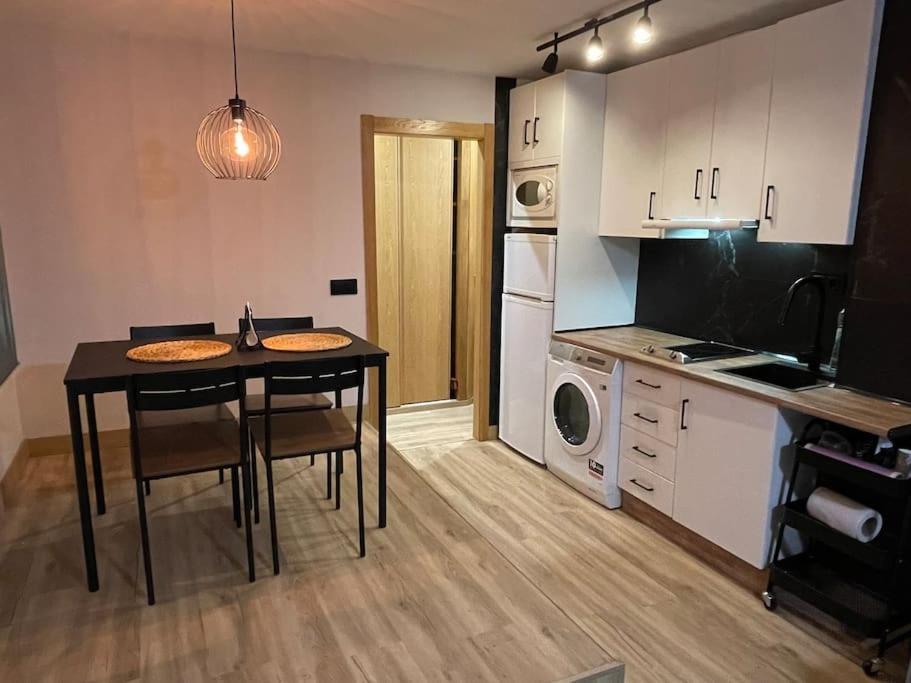 شقة Encantador Apartamento En Pleno Centro خاين المظهر الخارجي الصورة