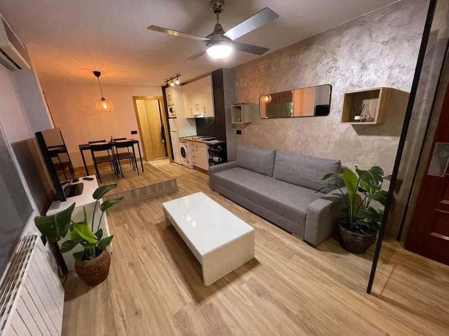 شقة Encantador Apartamento En Pleno Centro خاين المظهر الخارجي الصورة